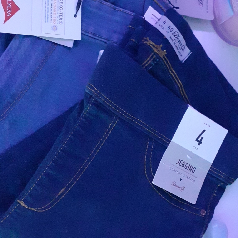Size 4 Primark Wonen jeggings &Jean's 2pc